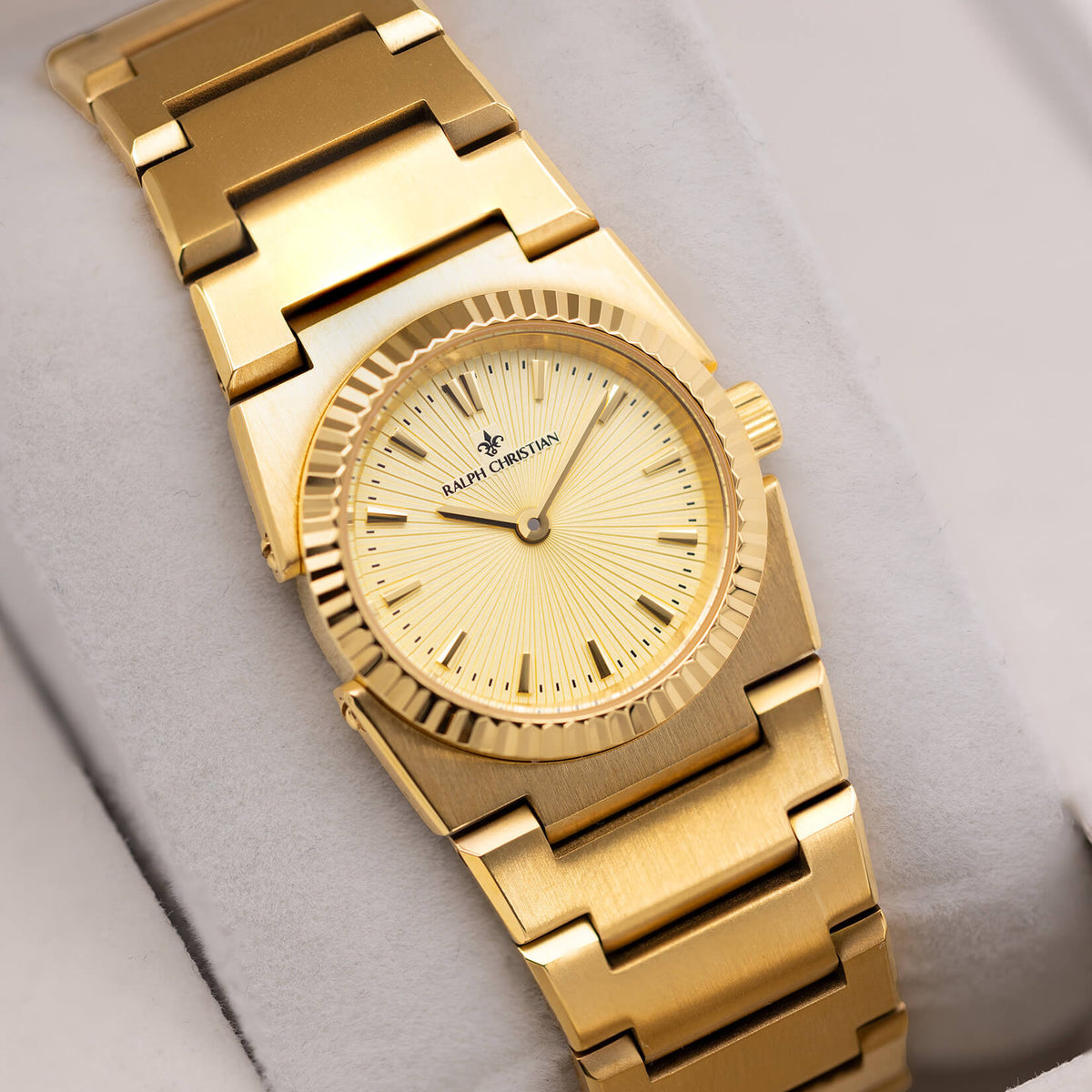 The Riviera - Champagne Gold